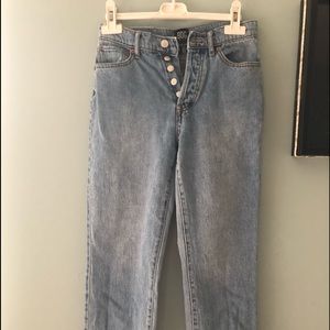 BDG BOYFRIEND JEANS